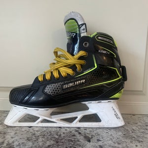 Used 2022 Bauer Regular Width  6 GSX Hockey Goalie Skates