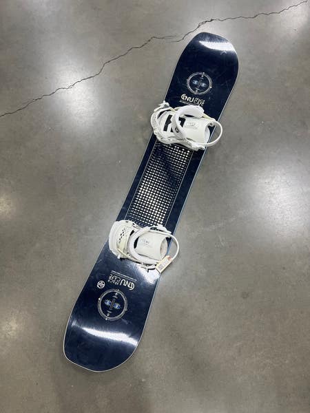 Used 156cm GNU Space Case Snowboard With Union Force Bindings