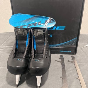 True TF9 Goalie Skates