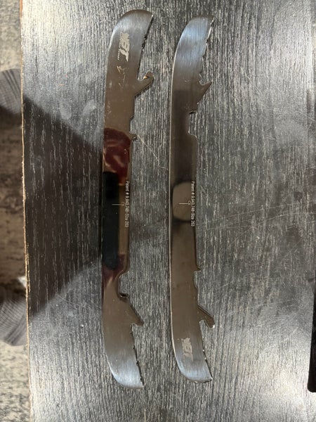 BladeTech Black Runners 263mm Bauer