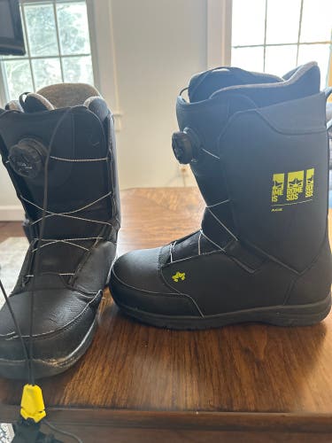 Men's Size M 7.0 (W 8.0) Rome SDS All Mountain Ace Snowboard Boots