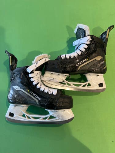 Used CCM Tacks AS580 Hockey Skates | Size 4 Intermediate