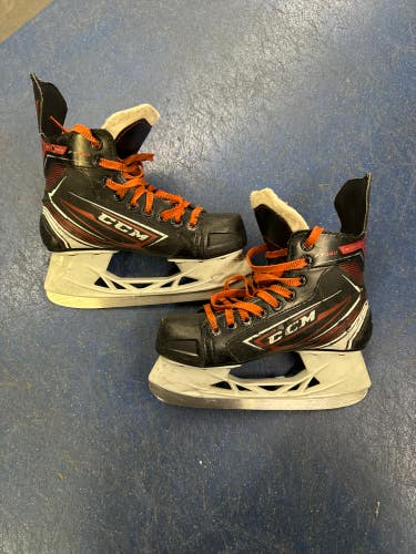 CCM JetSpeed FT440 Hockey Skates | Junior 3 (Used)