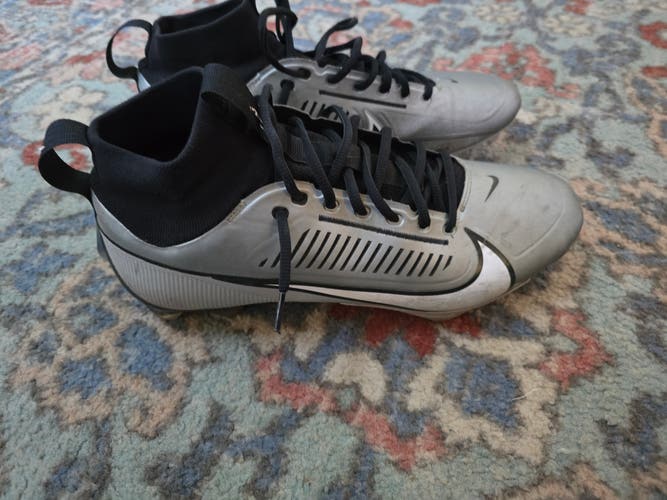 Men's Used Size M 11.5 Nike Vapor Football Cleats