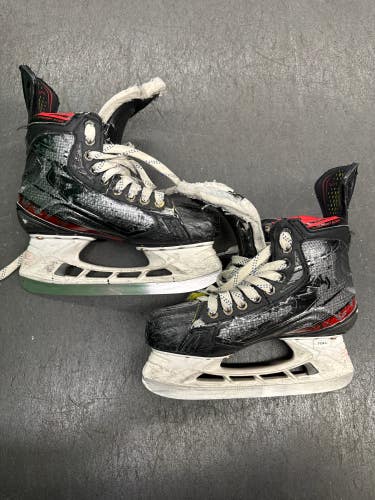 Bauer Vapor 2X Hockey Skates Extra Wide Width Size 5 (Used)