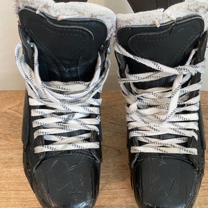 Used Bauer Regular Width Pro Stock 10 Supreme UltraSonic Hockey Skates