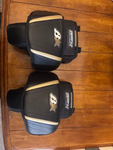 (BRAND NEW!!!!) Brian's Goalie Knee Guards Senior