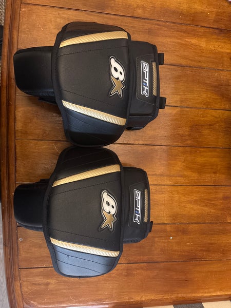 (BRAND NEW!!!!) Brian's Goalie Knee Guards Senior