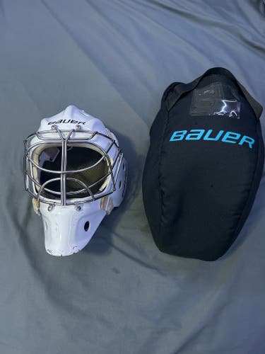 Used Senior Bauer  940 Goalie Mask