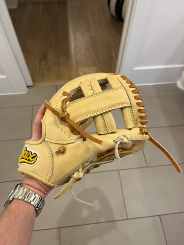 Used Jax DM-5 11.5" Baseball Glove