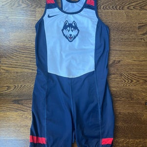 Nike Team Issued UConn Huskies Wrestling Singlet Men’s Size S CAA Blue White Nike Team Issued UConn