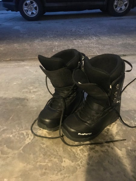 Used Once - Size M 9.0 (W 10.0) Five Forty Rebel Snowboard Boots