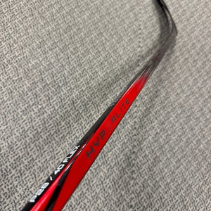 Bauer Red Hyperlite 2 40 flex P28 curve right hand stick