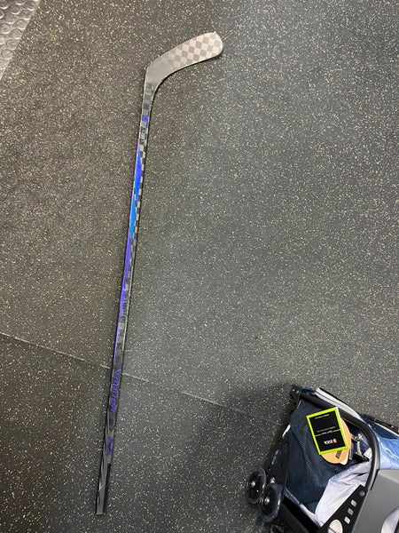 Used Senior Bauer Right Handed P29 Pro Stock Proto-R Hockey Stick
