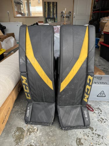 Used 34" CCM Regular Axis 1.9 Goalie Full Set