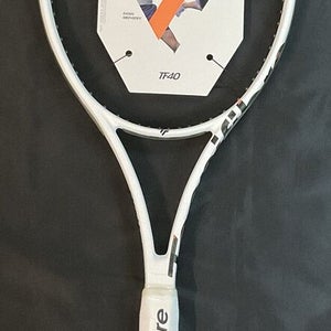 Tecnifibre TF40 290g 16x19 98 Grip Size 4 1/4”