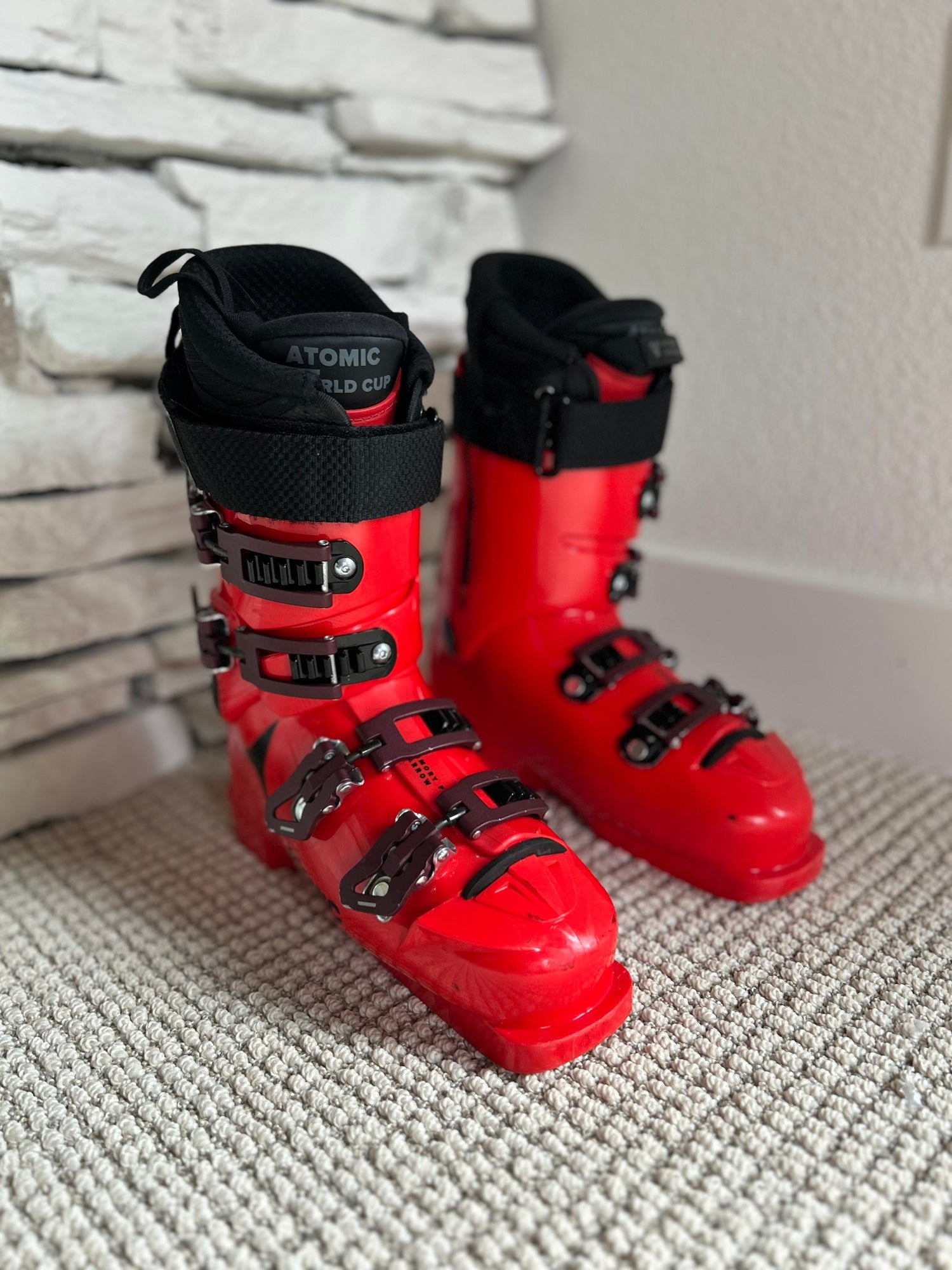 Atomic Redster 0 Ski STI LC - 1 Boots | 25.5 SidelineSwap REDSTER 