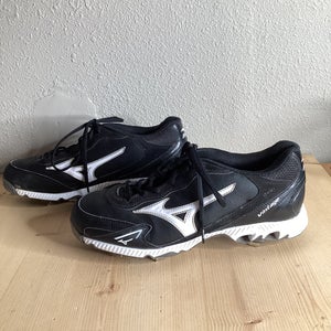 Black Men's Used Size M 11.5 (W 12.5) Adult Mizuno Low Top Footwear Metal