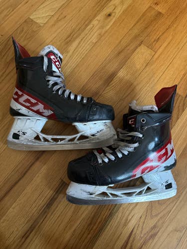 Used Senior CCM JetSpeed FT4 Hockey Skates Regular Width 7