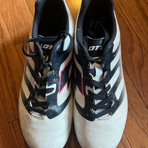 White Kids Size M 4.5 (W 5.5) Lotto Molded Cleats (Used) Cleats