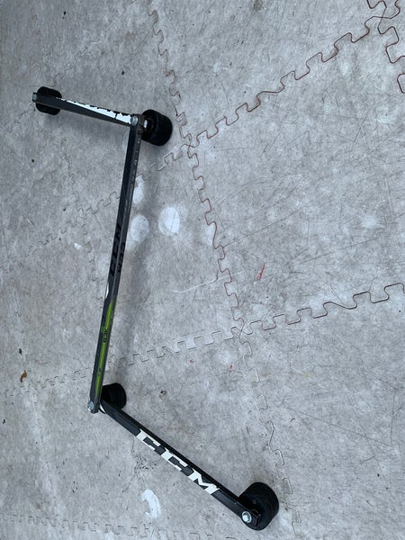 (New) Ice Hockey Stick Handling Trainer