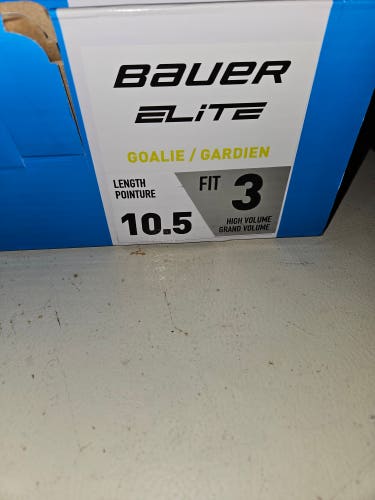 Bauer Elite Hockey Goalie Skates 10.5 (Used)
