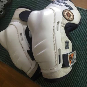 Jofa 6500 elbow pad