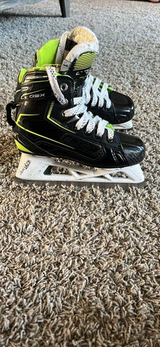 Bauer GSX Hockey Goalie Skates Regular Width Size 1 (Used)