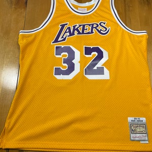 Magic Johnson Mitchell & Ness Lakers Jersey