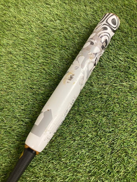 2023 DeMarini Whisper Fastpitch Bat (-10) Composite 23 oz 33"