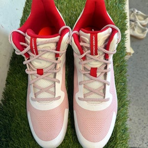 White Men's Size M 12.0 (W 13.0) Under Armour Molded Cleats (New) Cleats