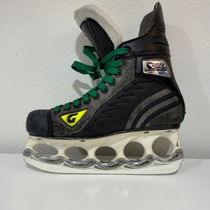 Graf Wide Width 8 (Used) Supra G35 Hockey Skates