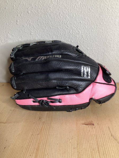Black Mizuno Finch Right Hand Throw Softball Glove 12" (Used) Prospect Series