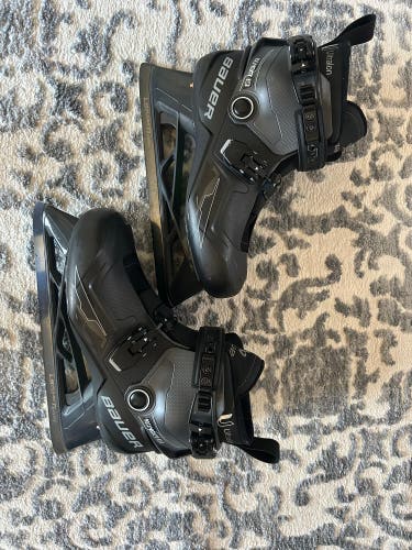 Bauer Konekt 2 goalie skates Size 9-9.5 Used Once