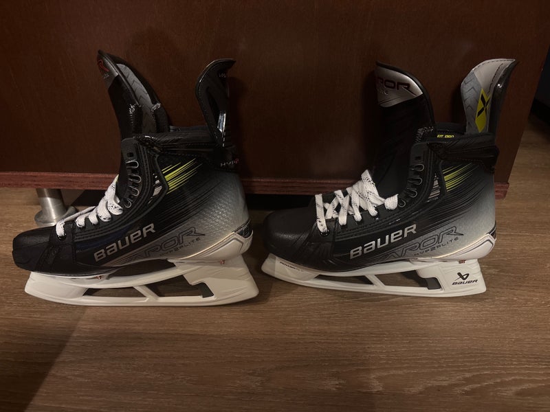 Bauer 8.5 (New) Vapor Hyperlite 2 Hockey Skates