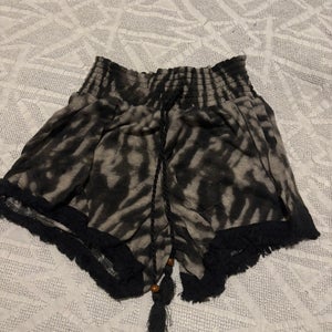 No Boundaries Women’s Small Short Shorts
