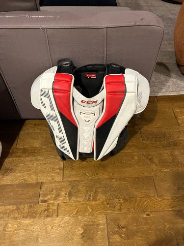 CCM  (Used) Eflex 5 pro Goalie Chest Protector