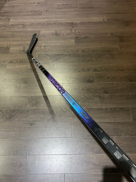 BRAND NEW CCM TRIGGER8 PRO STICK RIGHT P29 FLEX 80