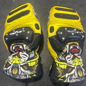Level SQ CF Junior Mitten