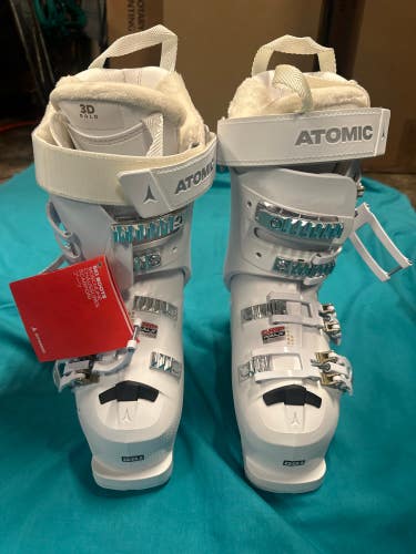 Women's Atomic Hawx Magna 95 All Mountain Ski Boots