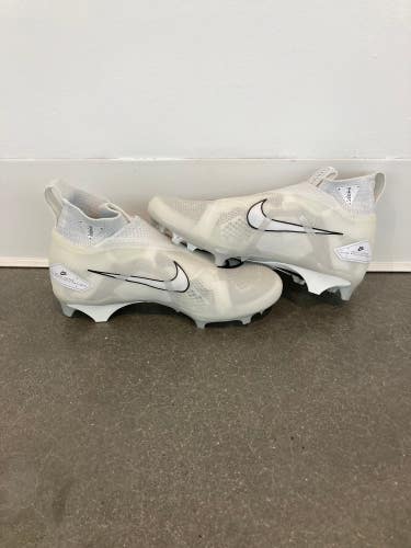 NEW Men's Size 8.5 Nike Alpha Menace Elite 3 Football Cleats