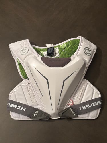 Medium Maverik (New) M5 Shoulder Pads