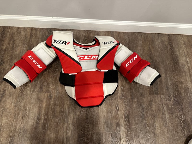 Large/Extra Large 2023 CCM YouthFlexII Goalie Chest Protector (Used)