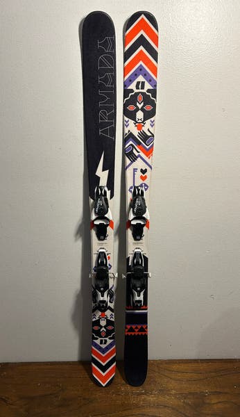 Armada TSTw Womens Twin Tip Rocker All-Mountain Skis 165 cm. Demo