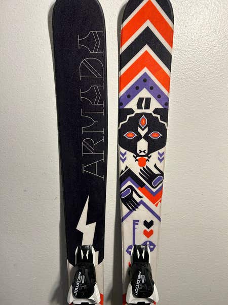 Armada TSTw Womens Twin Tip Rocker All-Mountain Skis 165 cm. Demo