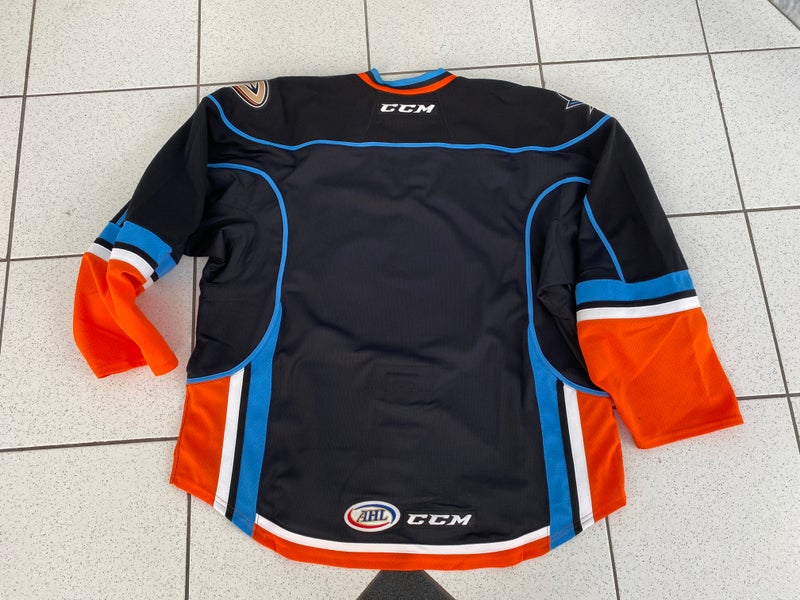 San Diego Gulls Game Jersey CCM Sz 58 w/ XL Game Socks