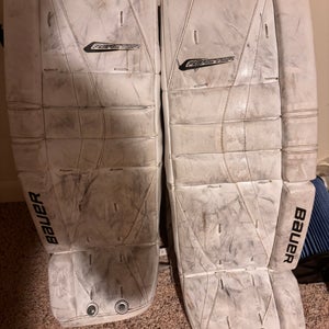 28" Bauer Reactor 5000 Goalie Leg Pads (Used)