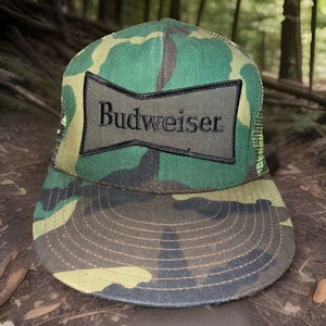 Vintage Budweiser Beer Snapback Trucker Hat Camo Hunting Patch Mesh Cap