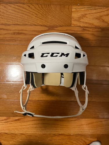 Medium CCM Pro Stock (Used) Vector V08 Helmet