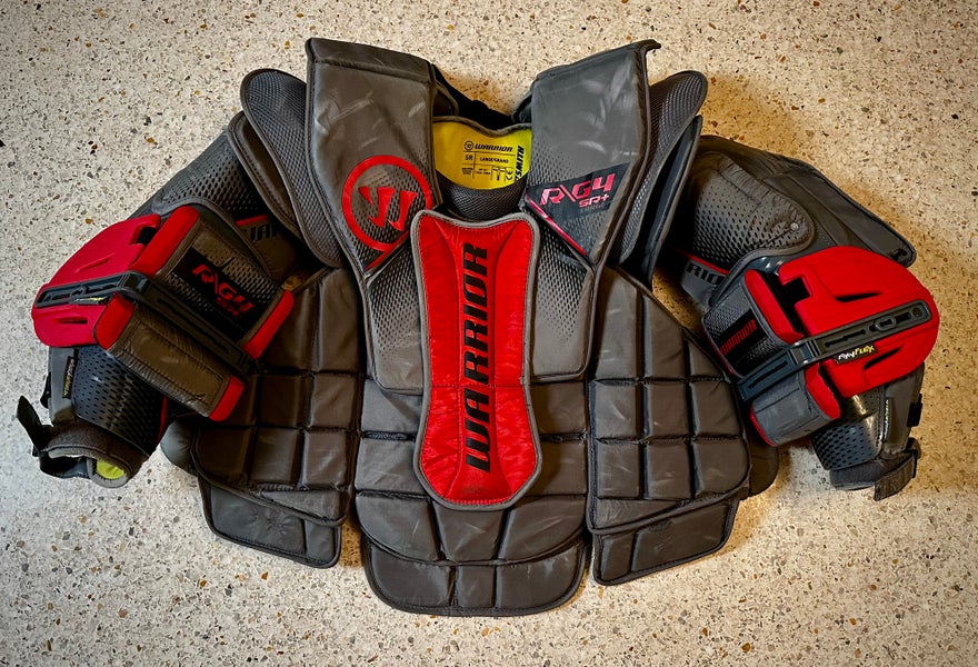 Warrior R/G4 Goalie Chest Protector Sr. Large